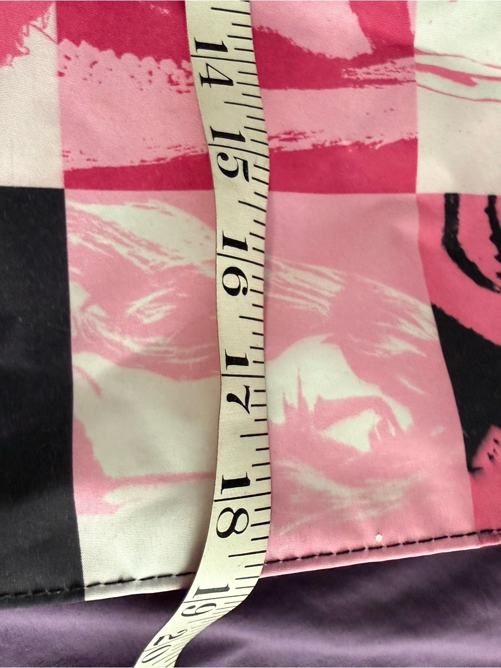 VS Pink Graphic Tote Bag with Black Handles - Picture 4 of 6
